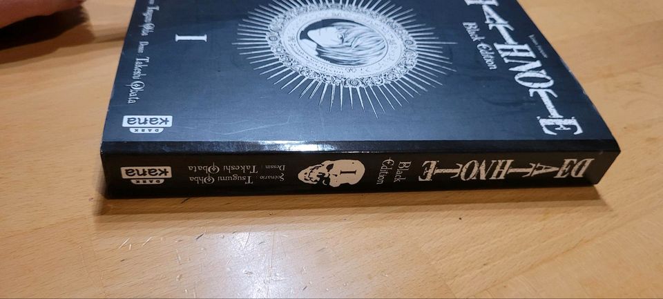 Deathnote 1  Black Edition Version ist auf Französisch in Buggingen