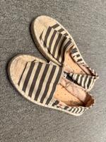 Espadrilles Gr. 39 NEU ! Grau beige gestreift Nordrhein-Westfalen - Bönen Vorschau