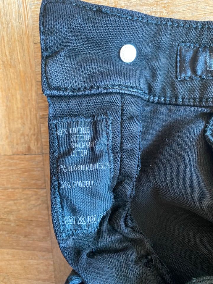 Drykorn Jeans schwarz 27/34 in Hamburg