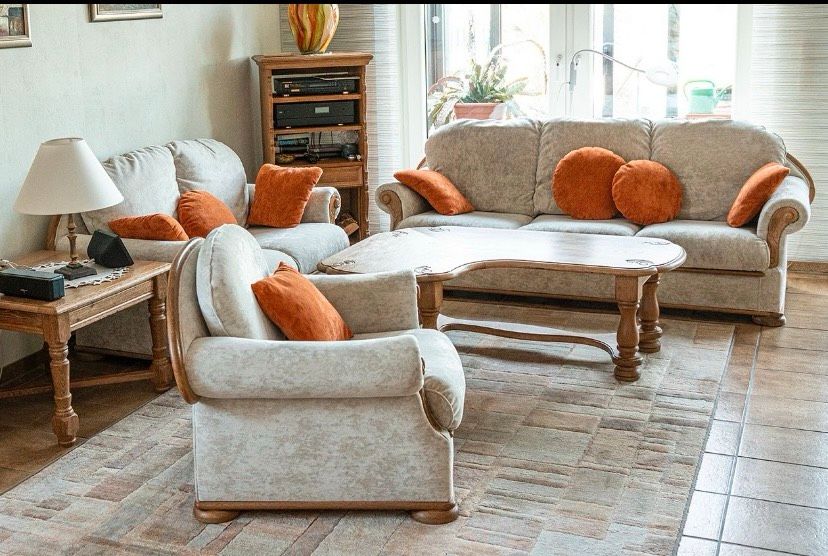 Couch Älterer Stil | Premium Sofagarnitur |Inklusive Lieferung in Wesseling