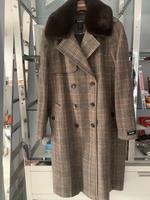 DKNY Mantel Gr.xl Neu!!! Hessen - Gründau Vorschau