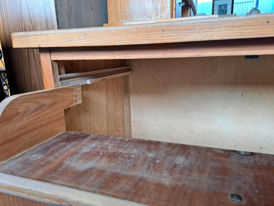 Kommode Waschkommode kleiner Holzschrank in Waldkraiburg