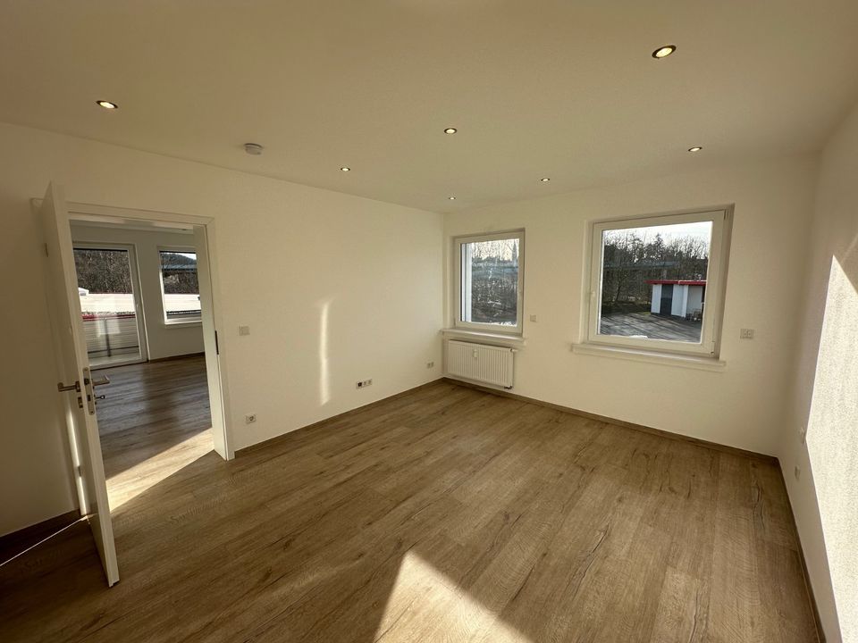 Sanierte 2-Zimmer Wohnung mit Balkon in Neheim zu vermieten! in Arnsberg