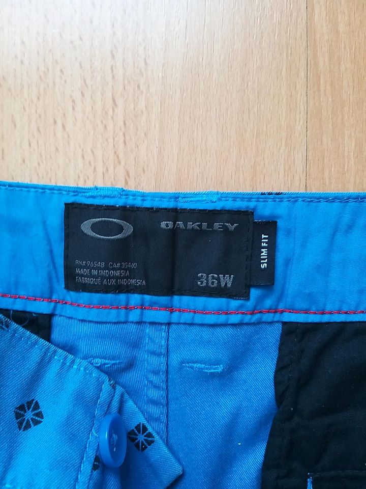 Oakley Herren Short gr.W36 in Solingen