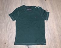 Tommy Hilfiger Baby T-Shirt Gr. 80 grün Niedersachsen - Langenhagen Vorschau