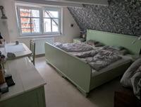 Schlafzimmer antik vintage retro grün Echtholz Bett Kommode Niedersachsen - Salzhemmendorf Vorschau