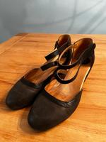 Fly London Echtleder Riemchen Pumps schwarz Gr. 42 41 Berlin - Steglitz Vorschau