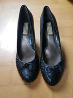 Pumps Janet D. Schleifen Leder Gr. 40 High Heels Baden-Württemberg - Freiberg am Neckar Vorschau