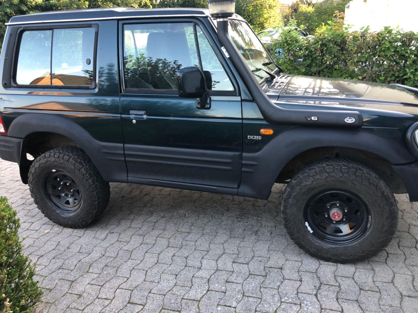 Abbildung des Autos Hyundai Galloper 3,0 V6 …