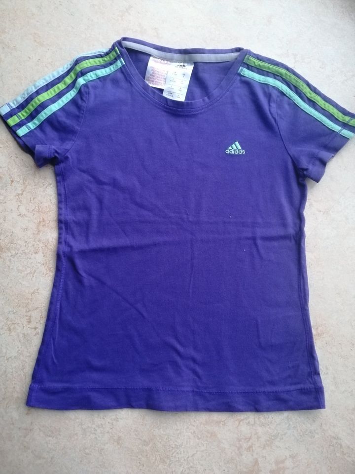 Adidas, T-Shirt, Shirt, Gr. 140, Neuwertig in Beratzhausen