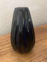 Dunkelblau-schwarze tolle Vase 13cm hoch Hamburg-Nord - Hamburg Hohenfelde Vorschau