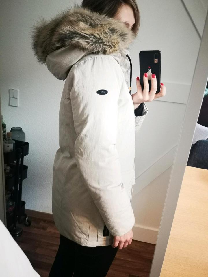 Esprit Daunenjacke Kurzmantel Damen Winterjacke creme beige in Chemnitz