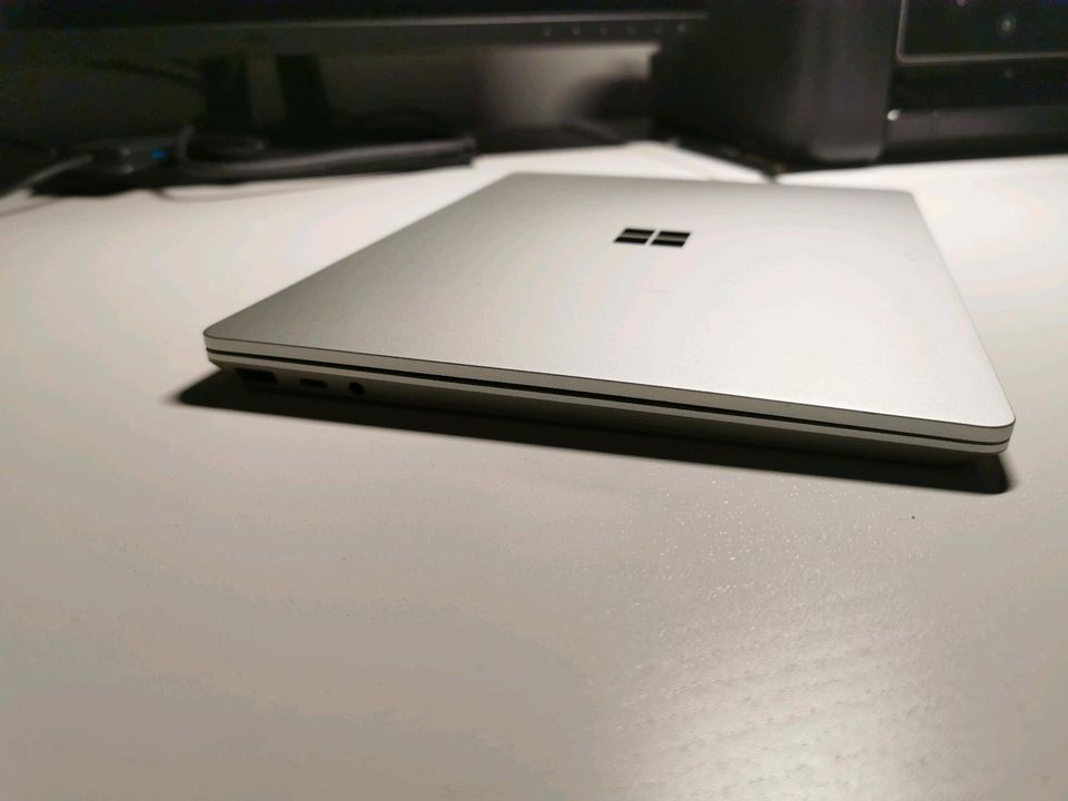 Microsoft Surface Laptop Go 2020 (128 GB) in Dortmund