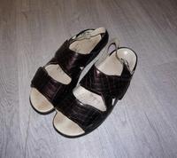 WALDLÄUFER - SANDALEN FÜR SEHR WEITE FÜßE - GR.9,5 (44) / WEITE M Brandenburg - Potsdam Vorschau
