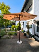 Sonnenschirm in Beige mit Ständer Nordrhein-Westfalen - Brühl Vorschau
