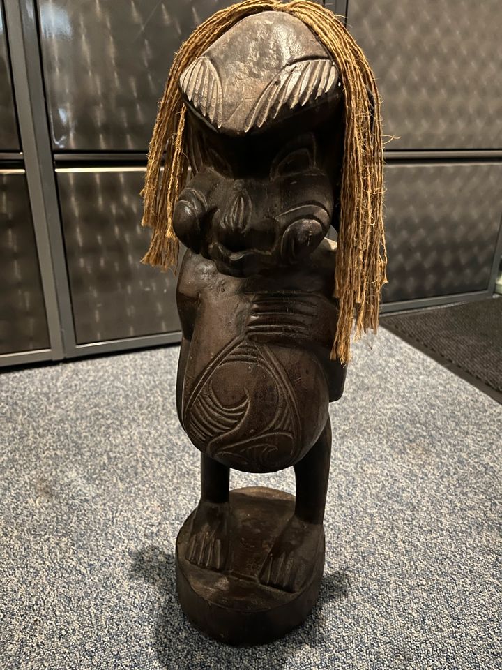 Figur aus Afrika in Hameln