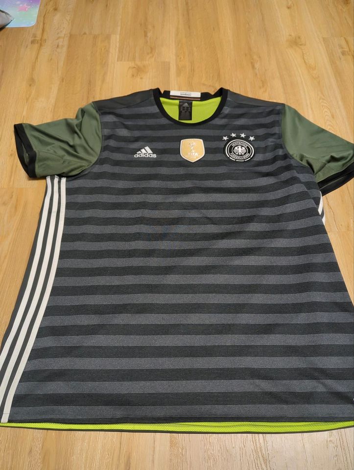 Deutschland Trikot WM 2014 Adidas XXL grau in Hamburg
