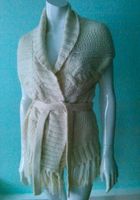 H&M Strick Weste mit Fransen Gr. XS Wolle creme Cardigan NEU Hessen - Wiesbaden Vorschau