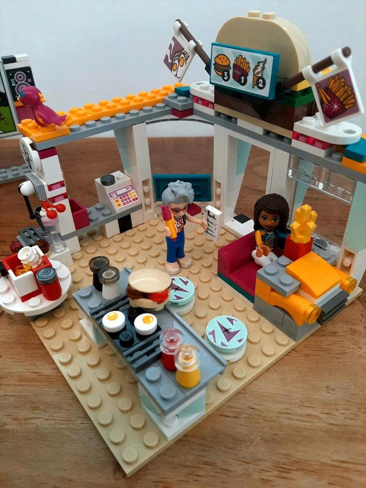 LEGO Friends Burgerladen 41349 Kinderspielzeug in Swisttal