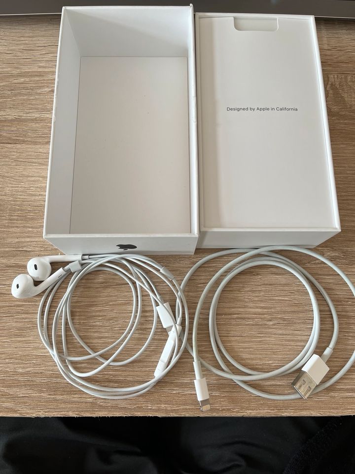 Apple iPhone XS 64 GB Space Grey -TOP- in Chemnitz