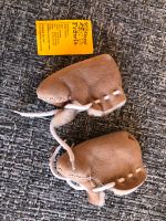 Baby Fellschuhe - neu und ungetragen - von regionaler Schäferei Kr. München - Hohenschäftlarn Vorschau