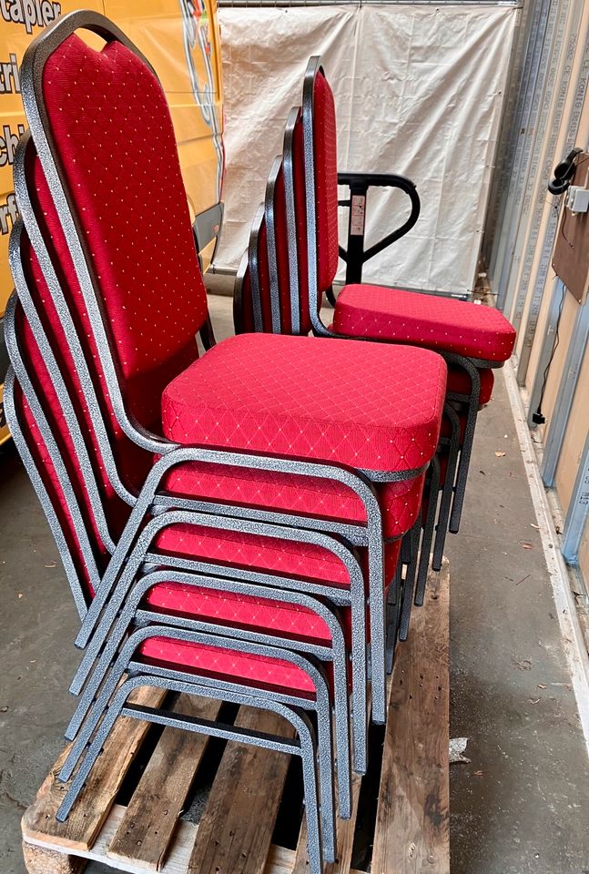 Stühle zu vermieten in Göttingen