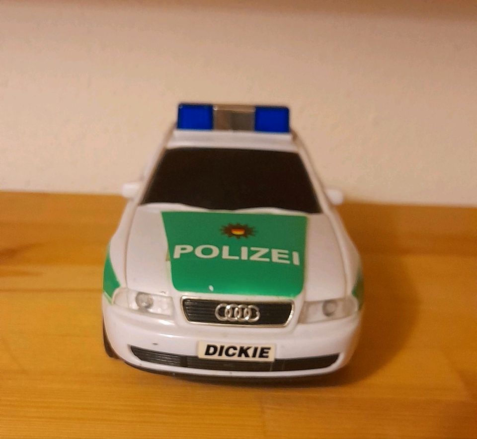 Polizeiauto in Seelitz