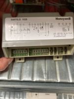 Honeywell S4570LS 1026 Gasfeuerungsautomat Hessen - Roßdorf Vorschau