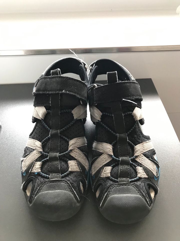 Geox Respira Sandalen Jungen Gr. 35 blau grau schwarz in Bayern - Fürth |  Gebrauchte Kinderschuhe Größe 35 kaufen | eBay Kleinanzeigen ist jetzt  Kleinanzeigen