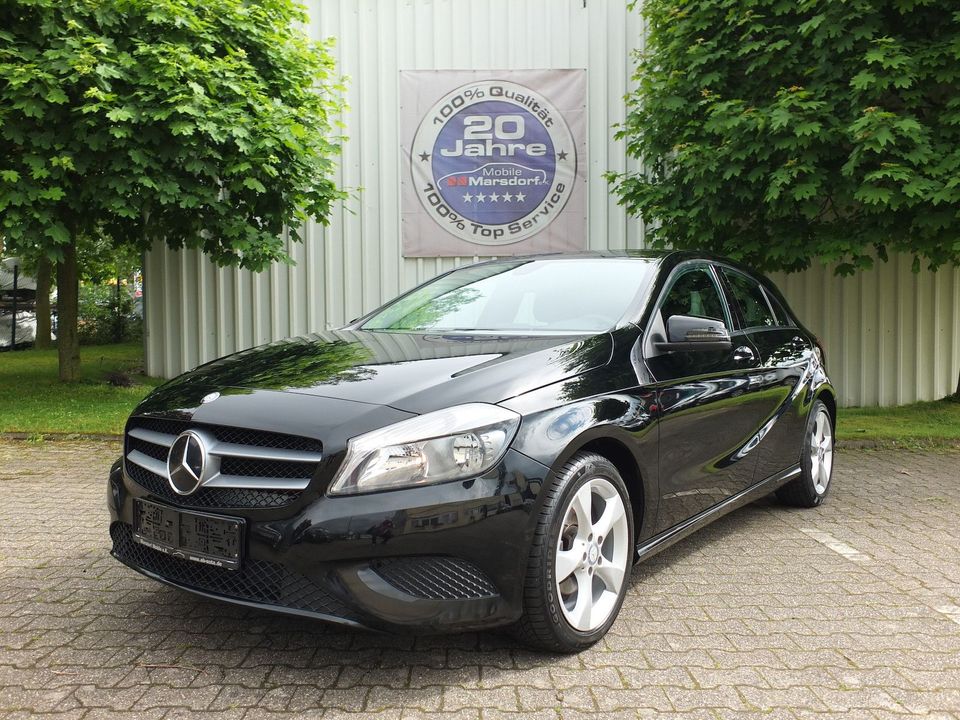 Mercedes-Benz A 180 BlueEfficiency START-STOP KLIMA 17 Zoll LM in Köln