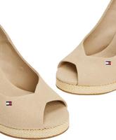 Tommy Hilfiger Keilsandalen Wedges | NEU & Ungetragen | Gr. 39 Hessen - Heusenstamm Vorschau