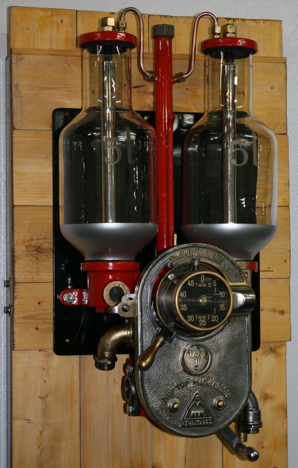 Tanksäule - Ölkabinett - Tankstellenzubehör - Oldtimer in Sprockhövel