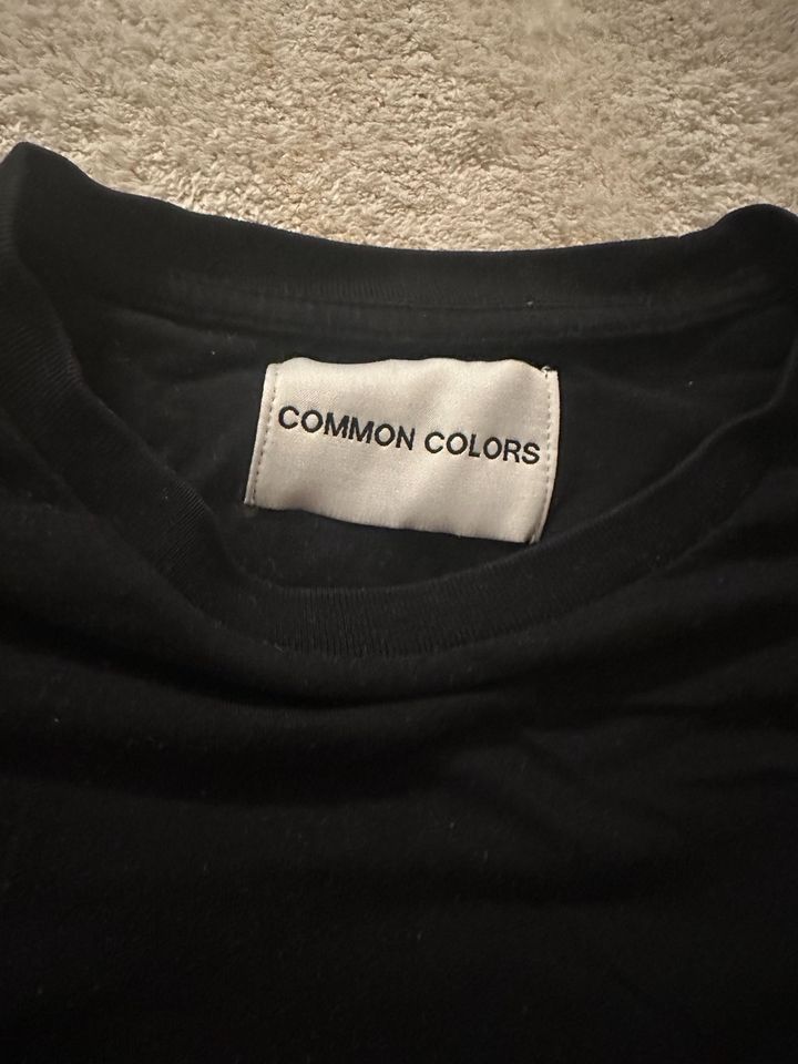 Common Colors T-Shirt, Größe L in Karlsruhe
