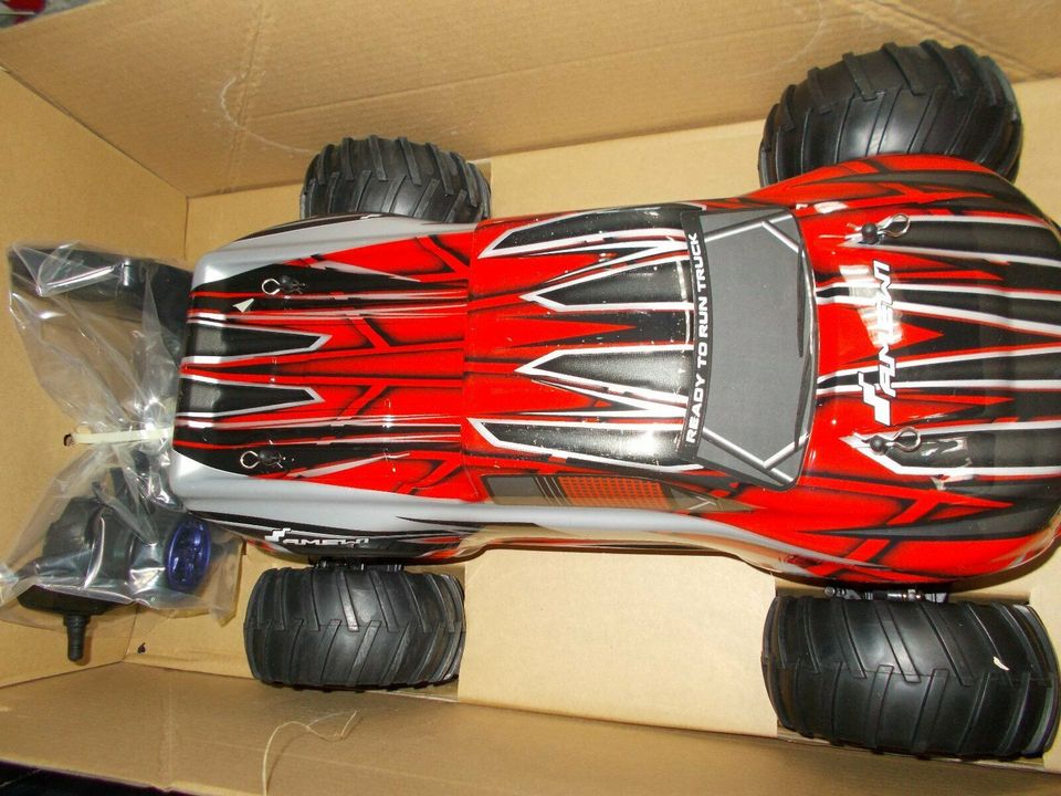 RC- Autos,RC-Fahrzeuge,RC- Monstertrucks,Fernbedienungen,Akkus,Ne in Berlin