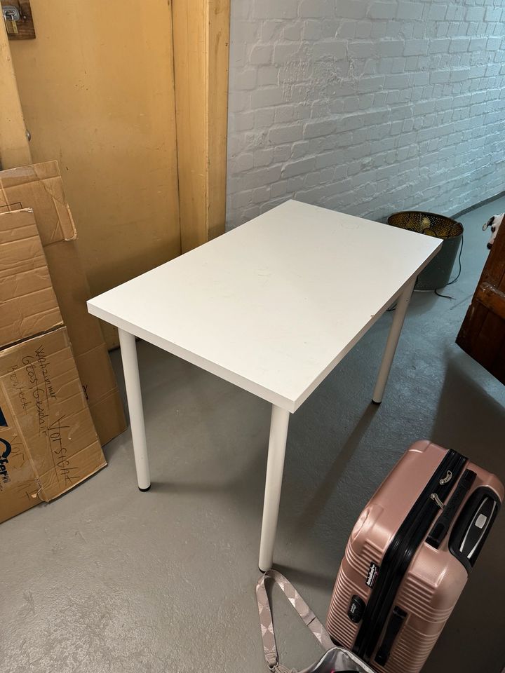 Ikea Tisch weiß in Hamburg