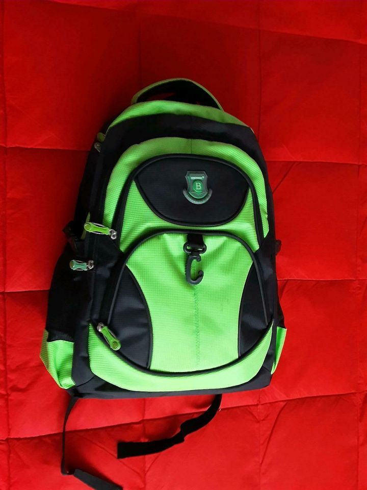 Neuer NEW BERRY Rucksack in Brandenburg - Brandenburg an der Havel | eBay  Kleinanzeigen ist jetzt Kleinanzeigen