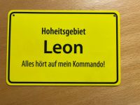 Türschild 10x15 Hoheitsgebiet Leon gebr. sehr gut Niedersachsen - Lauenau Vorschau