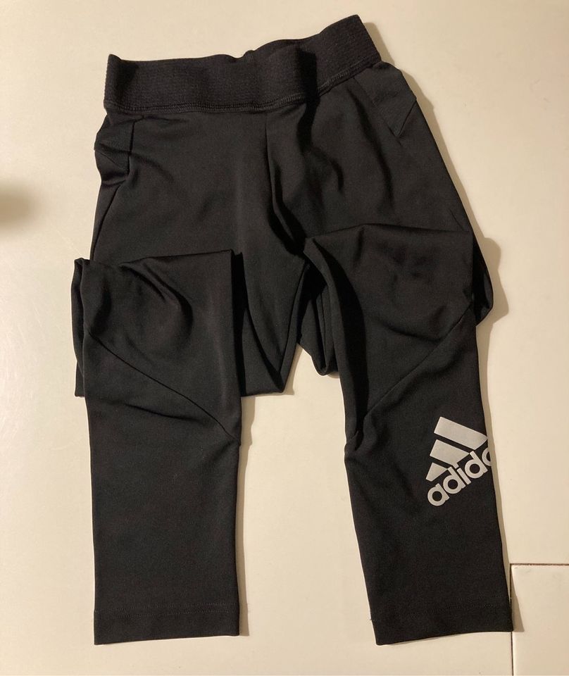 Adidas,Gymnastik,Fußball ,134,Hose,schwarz,neu-wertig, in Braunschweig