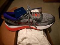 Asics Gel Nimbus 21 Frauen Laufschuhe Essen - Essen-Stadtmitte Vorschau