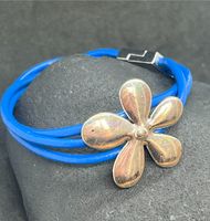 Lederarmband blau mit Metallblume Niedersachsen - Bad Bentheim Vorschau