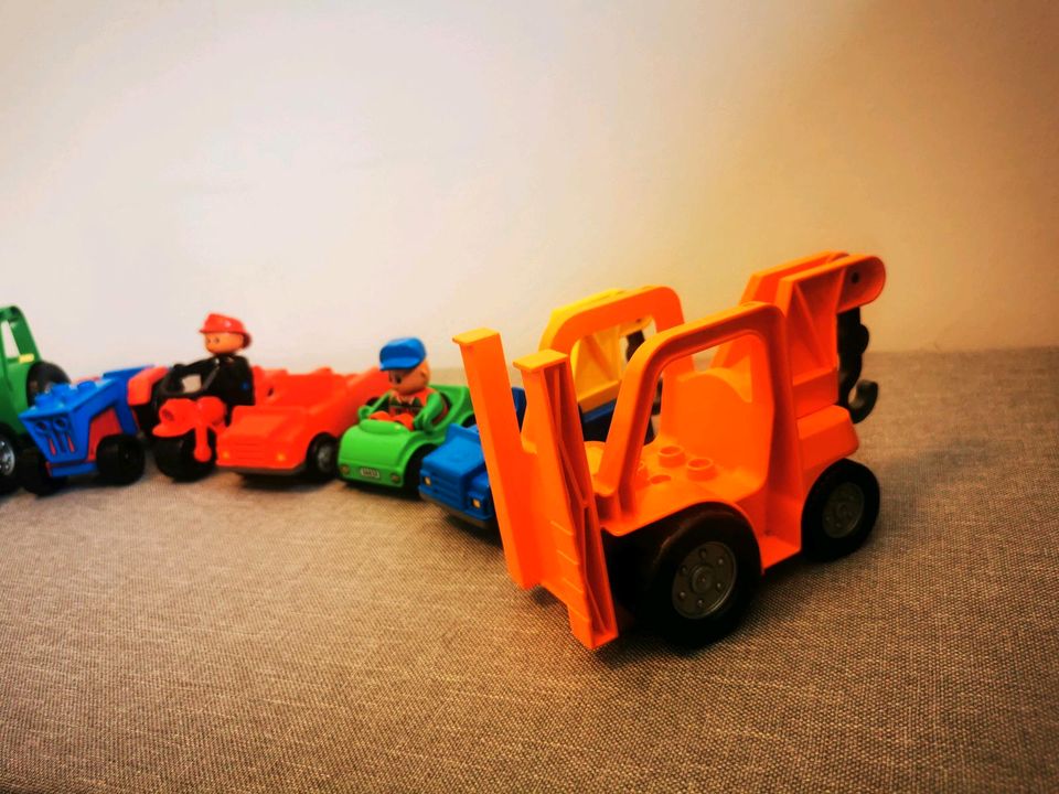 Lego Duplo verschiedene Fahrzeuge in Hamburg