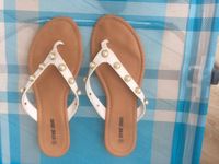 Sandalen mit Perlen street shoes weiß Gr. 40 Nordrhein-Westfalen - Ibbenbüren Vorschau