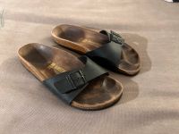 Birkenstock Einriemer-Sandalen schwarz Birko Flor  Gr 39 Hamburg-Nord - Hamburg Eppendorf Vorschau