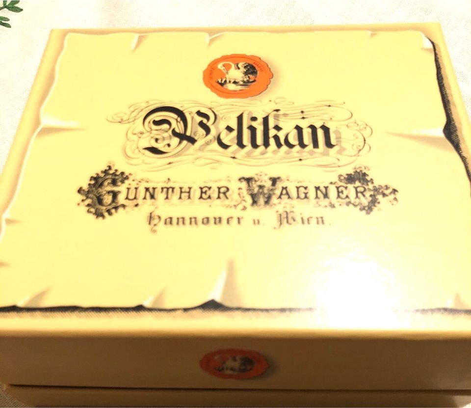 Pelikan, Füllfederhalter, inklusive Tinte und Geschenkverpackung in Bad Zwischenahn