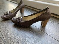 Högl Schuhe gr. 6/39 in braun Leder Pumps Wuppertal - Elberfeld Vorschau