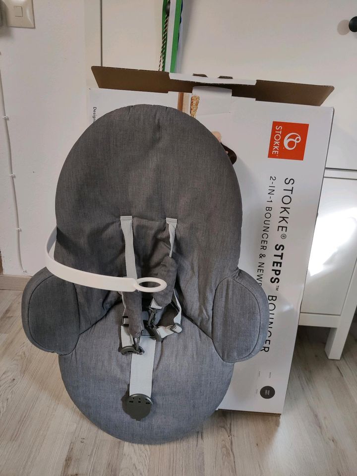 Stokke Steps Bouncer / Wippe /Babywippe in Brilon