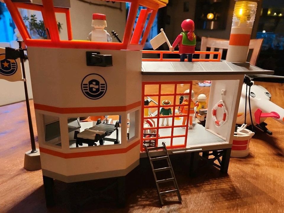 Playmobil Küstenwache+ U- Boot+ Rettungshubschrauber in Königsbrunn