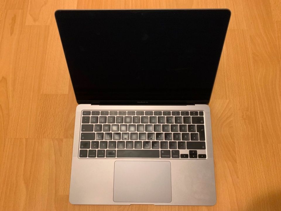 MacBook Air (Retina, 13-inch, 2020) in Vohenstrauß