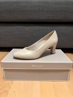 TAMARIS Pumps Gr. 36 beige ivory matt Schuhe High Heels Hochzeit Neuhausen-Nymphenburg - Neuhausen Vorschau