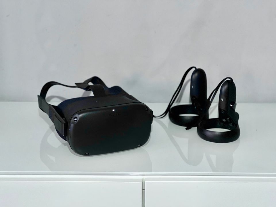 Oculus Quest 1 / 128gb / OVP / VR-Brille / Tragetasche & Extras in Ulm